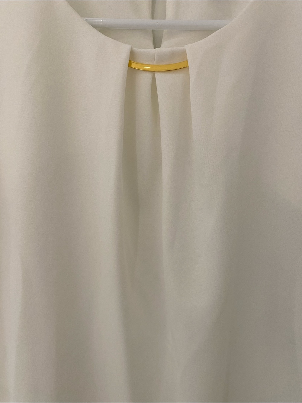 NWT Calvin Klein White Sleeveless Blouse Top With Gold Tone Embellishments L - Picture 4 of 10